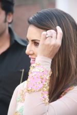 Sunny Leone snapped in Bandra on 14th Jan 2016